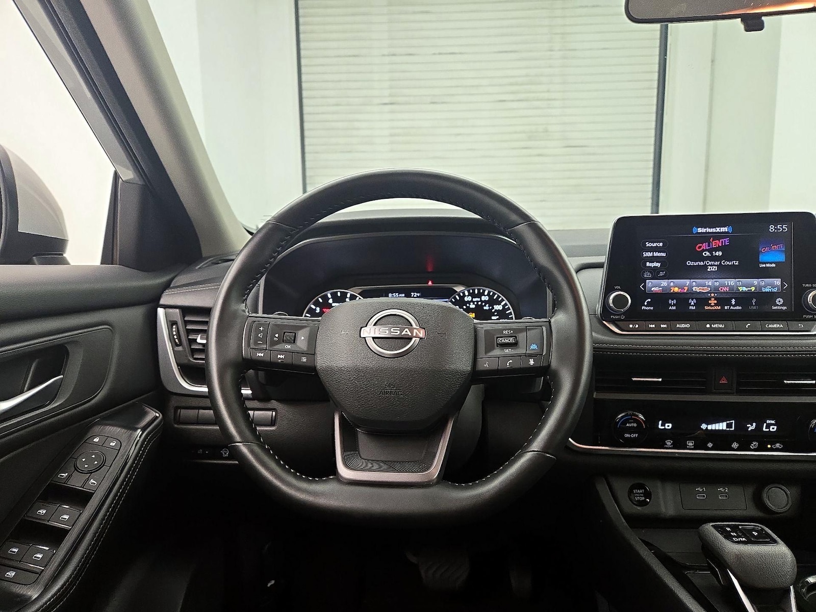 2025 Nissan Rogue SV - Photo 11