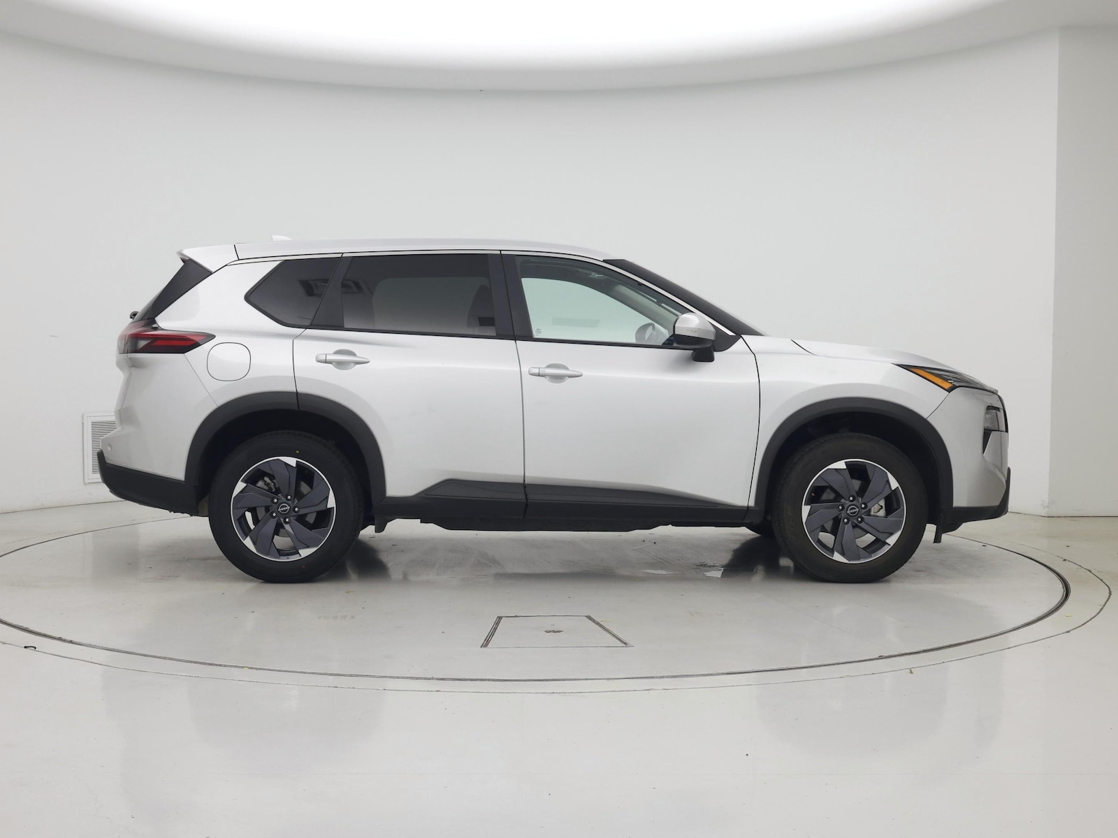 2025 Nissan Rogue SV - Photo 8