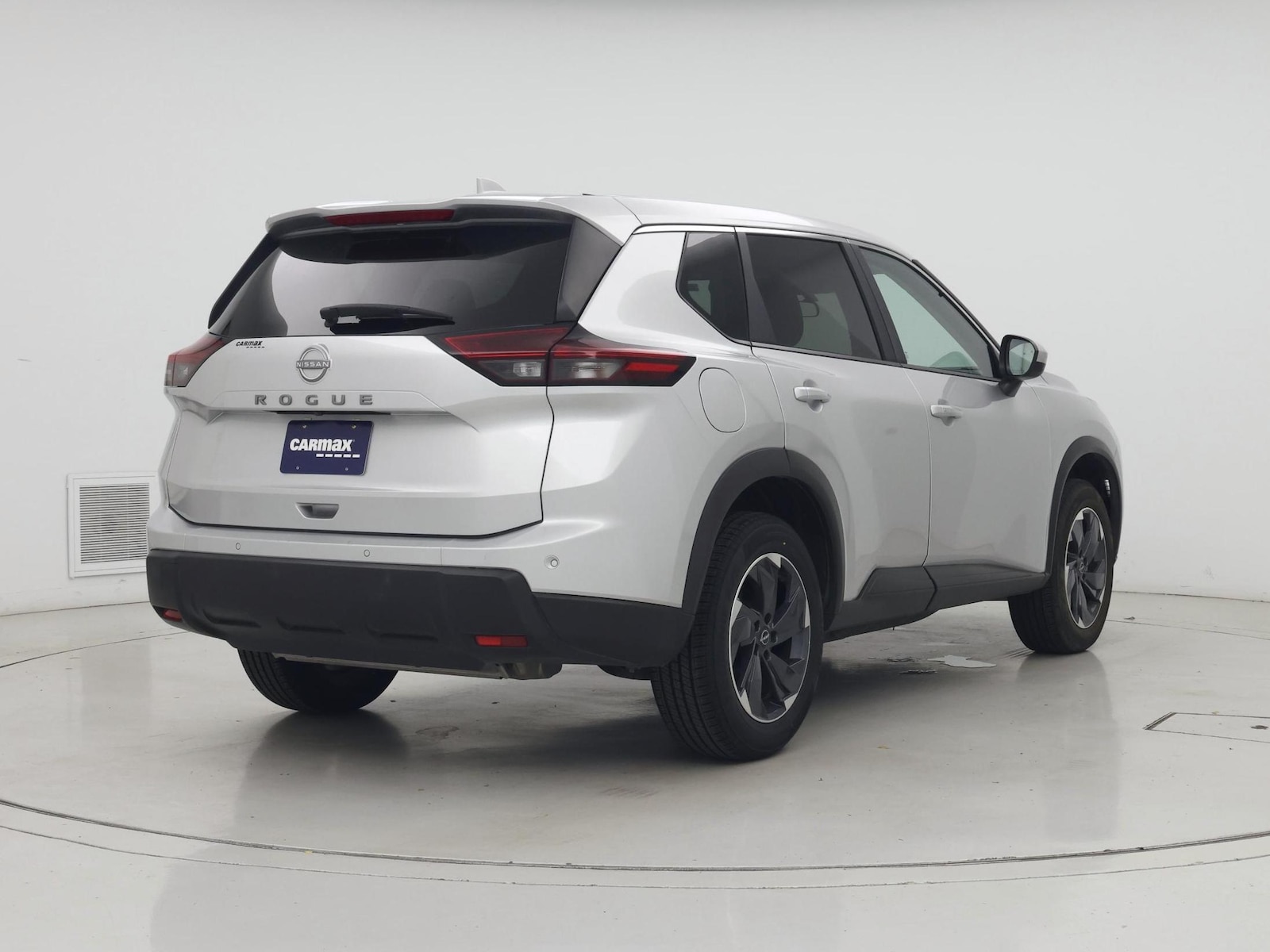 2025 Nissan Rogue SV - Photo 9