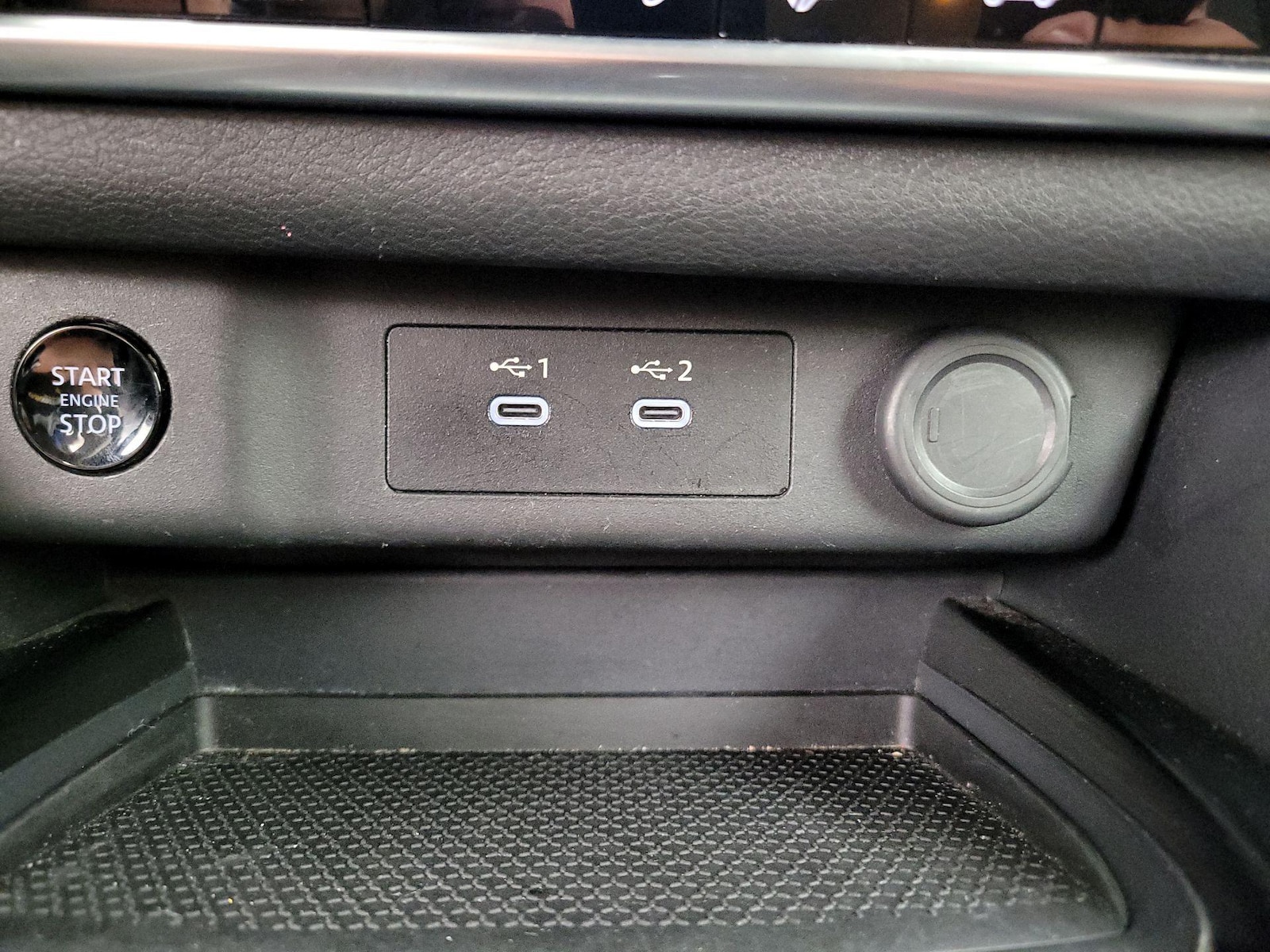 2025 Nissan Rogue SV - Photo 10