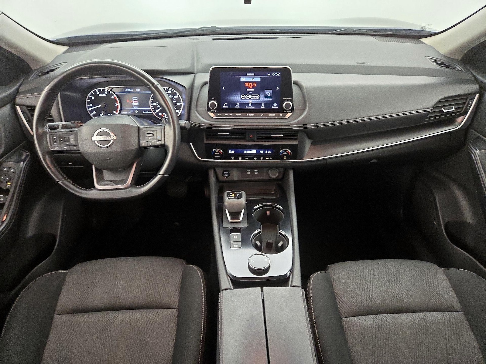 2025 Nissan Rogue SV - Photo 10