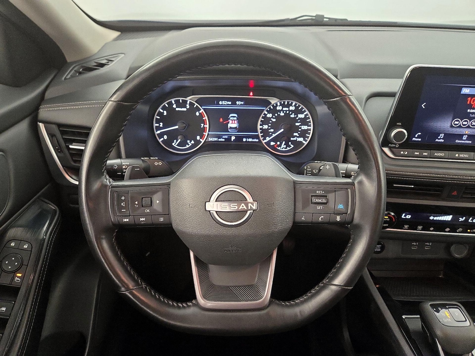 2025 Nissan Rogue SV - Photo 11
