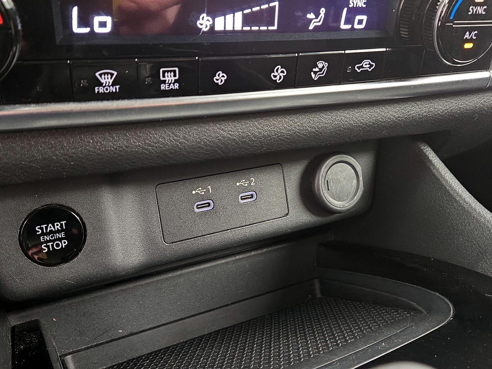 2025 Nissan Rogue SV - Photo 19