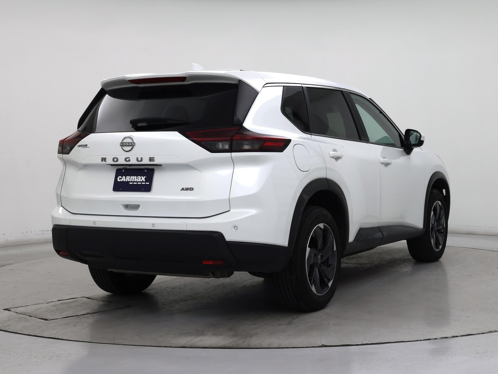 2025 Nissan Rogue SV - Photo 9