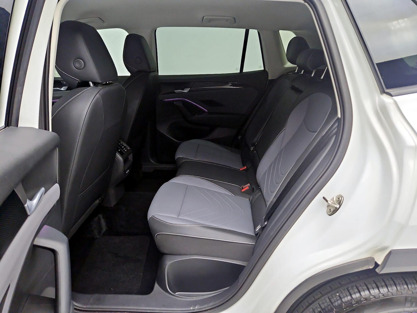 2026 Volkswagen Tiguan SE - Photo 20