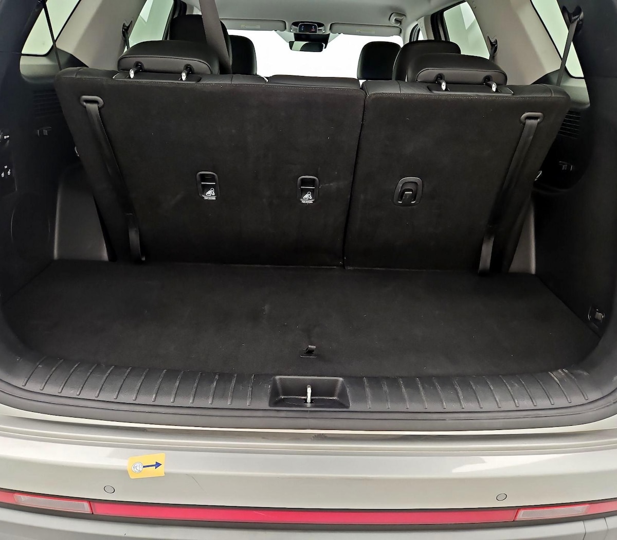 Trunk/Cargo (Seats Up)