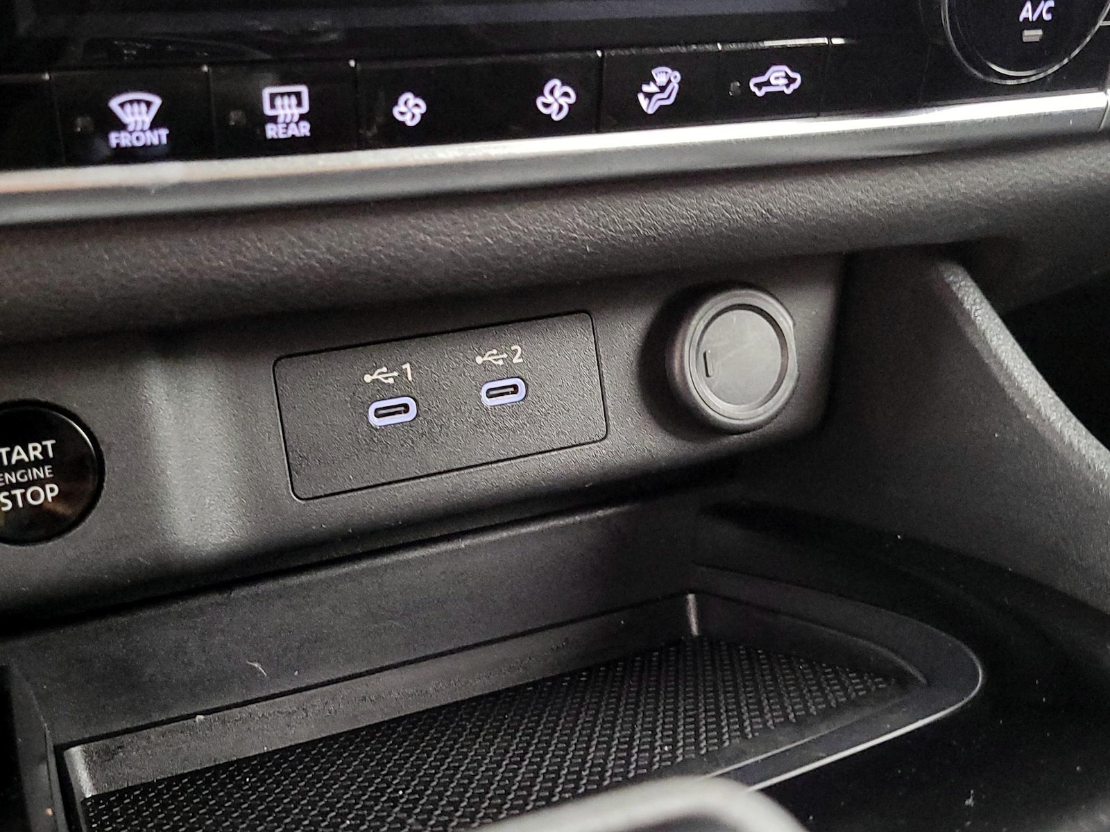2025 Nissan Rogue SV - Photo 19