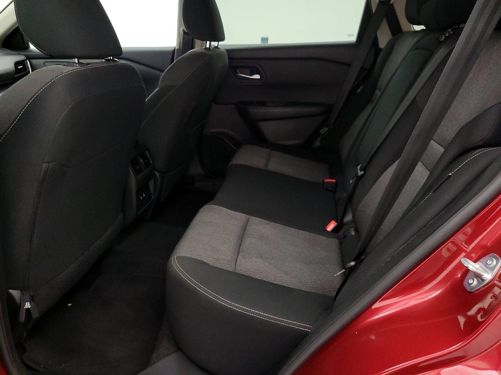 2025 Nissan Rogue SV - Photo 20