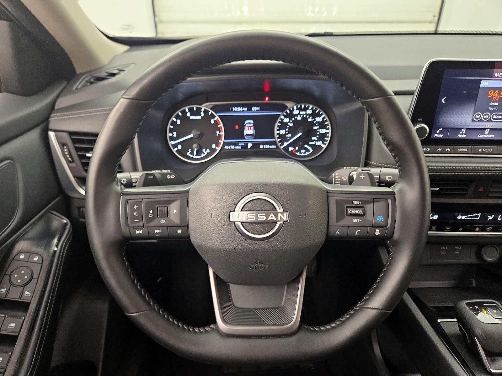 2025 Nissan Rogue SV - Photo 11