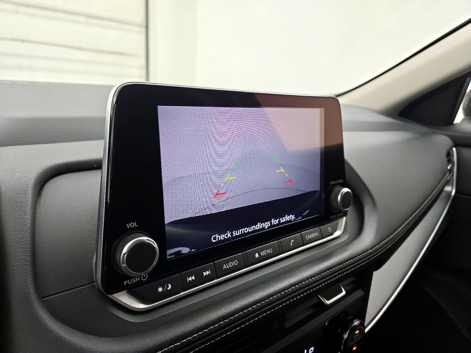 2025 Nissan Rogue SV - Photo 15