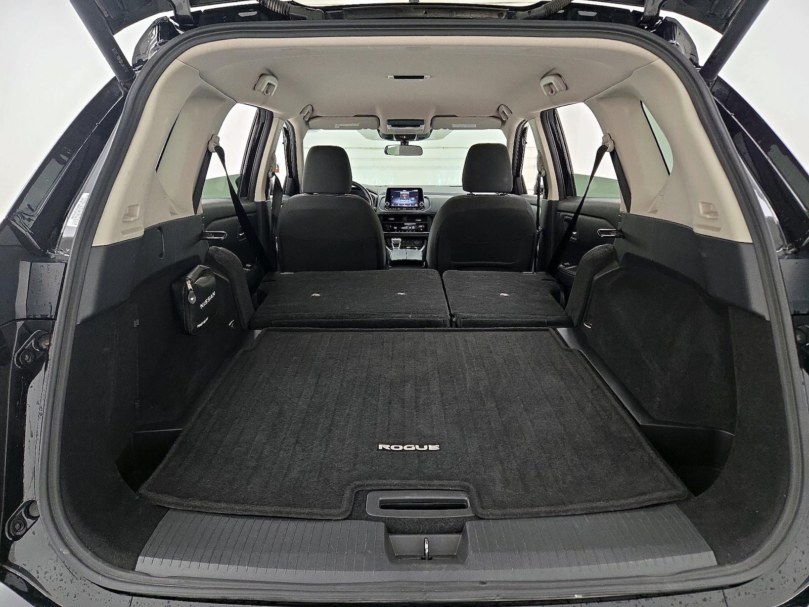 2025 Nissan Rogue SV - Photo 22