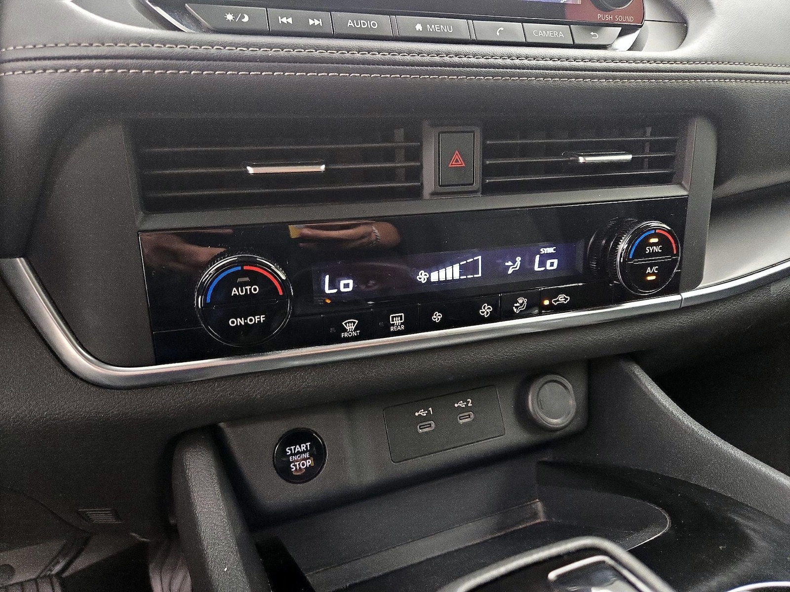 2025 Nissan Rogue SV - Photo 17
