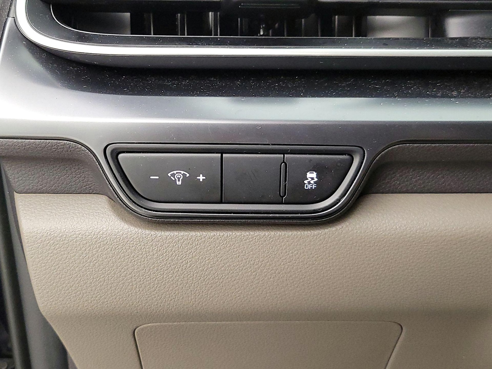 2025 Kia Carnival LXS - Photo 14
