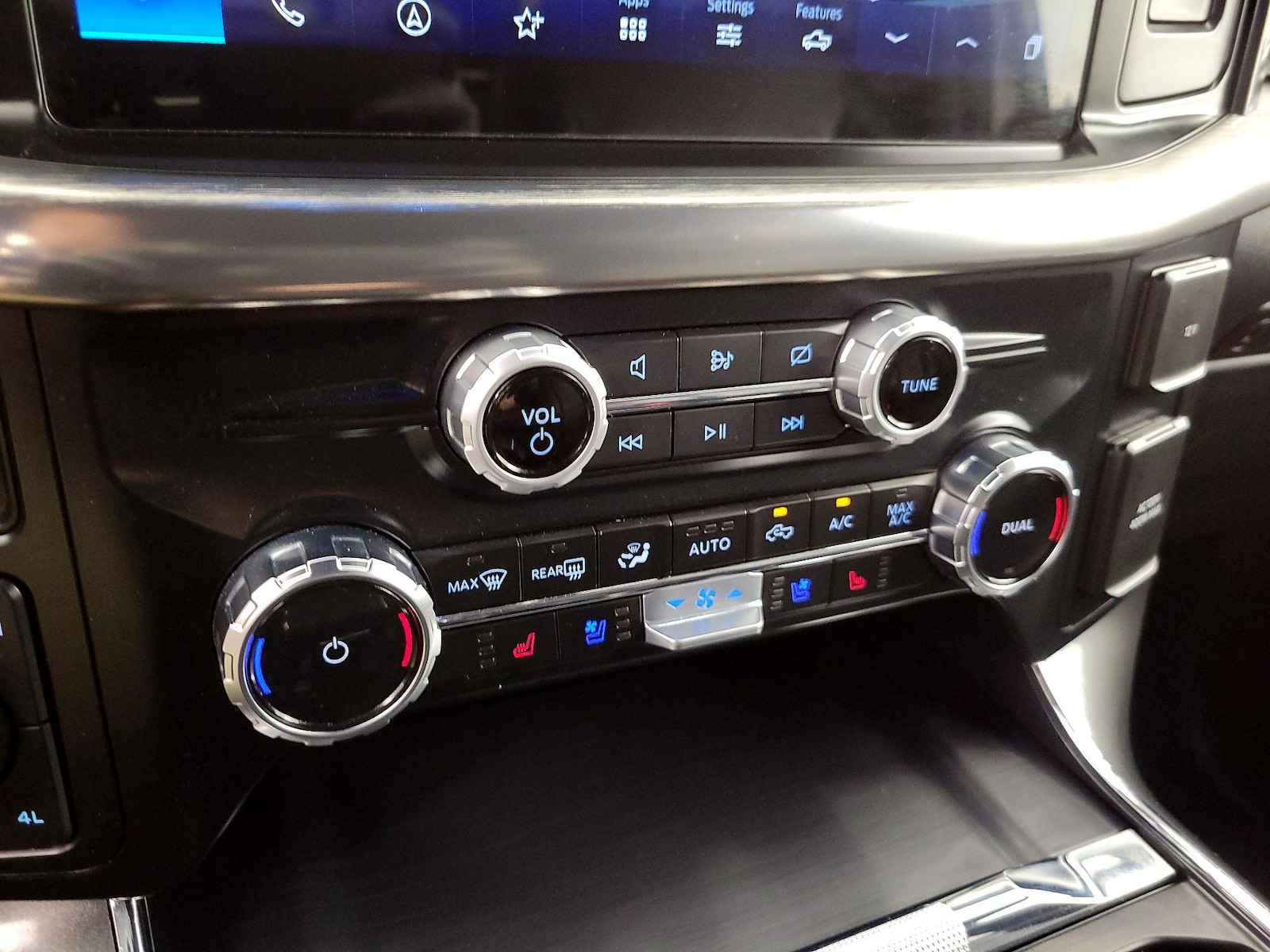 2023 Ford F-150 Lariat - Photo 18