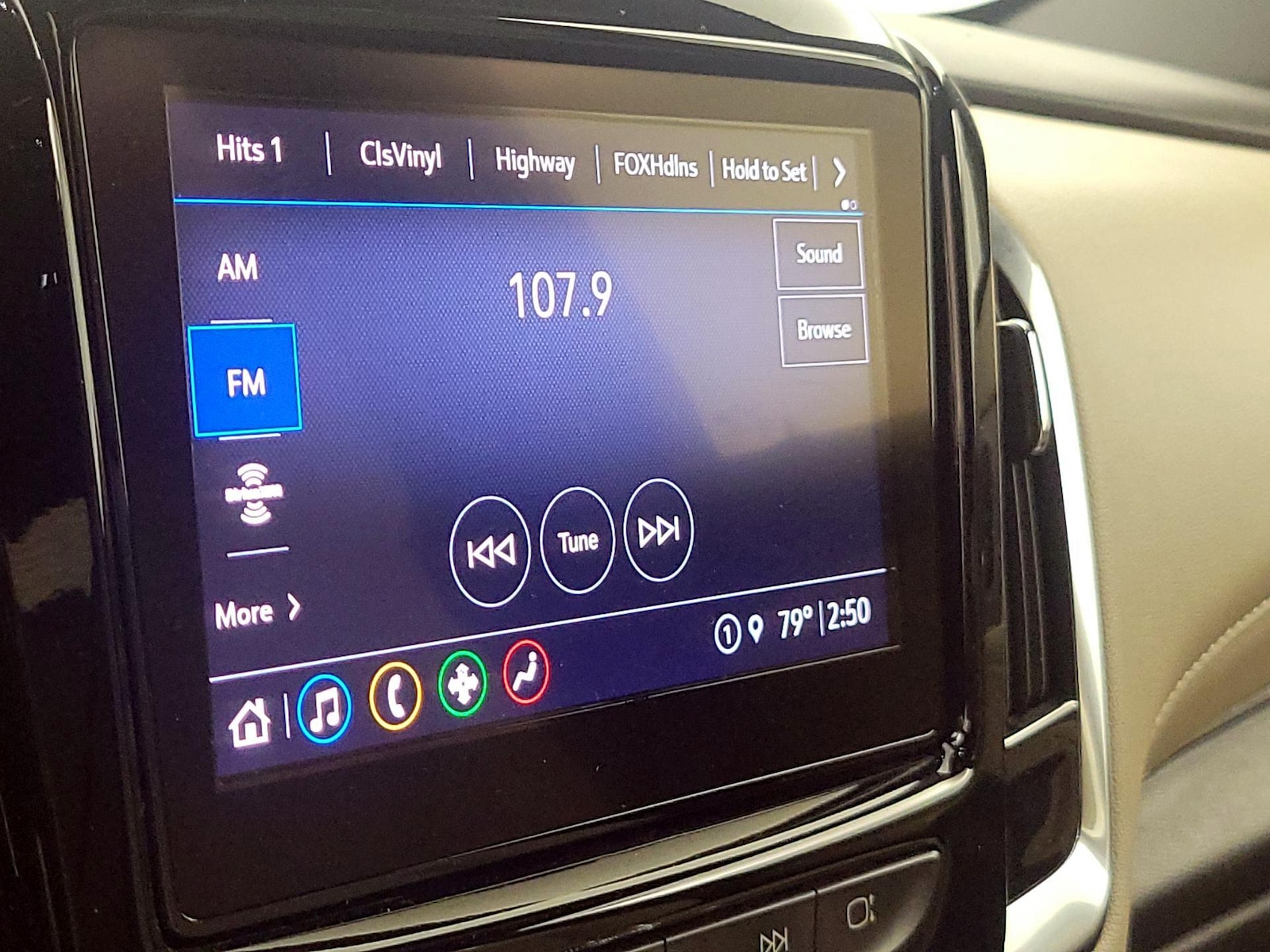 2023 Chevrolet Traverse 1LT - Photo 16