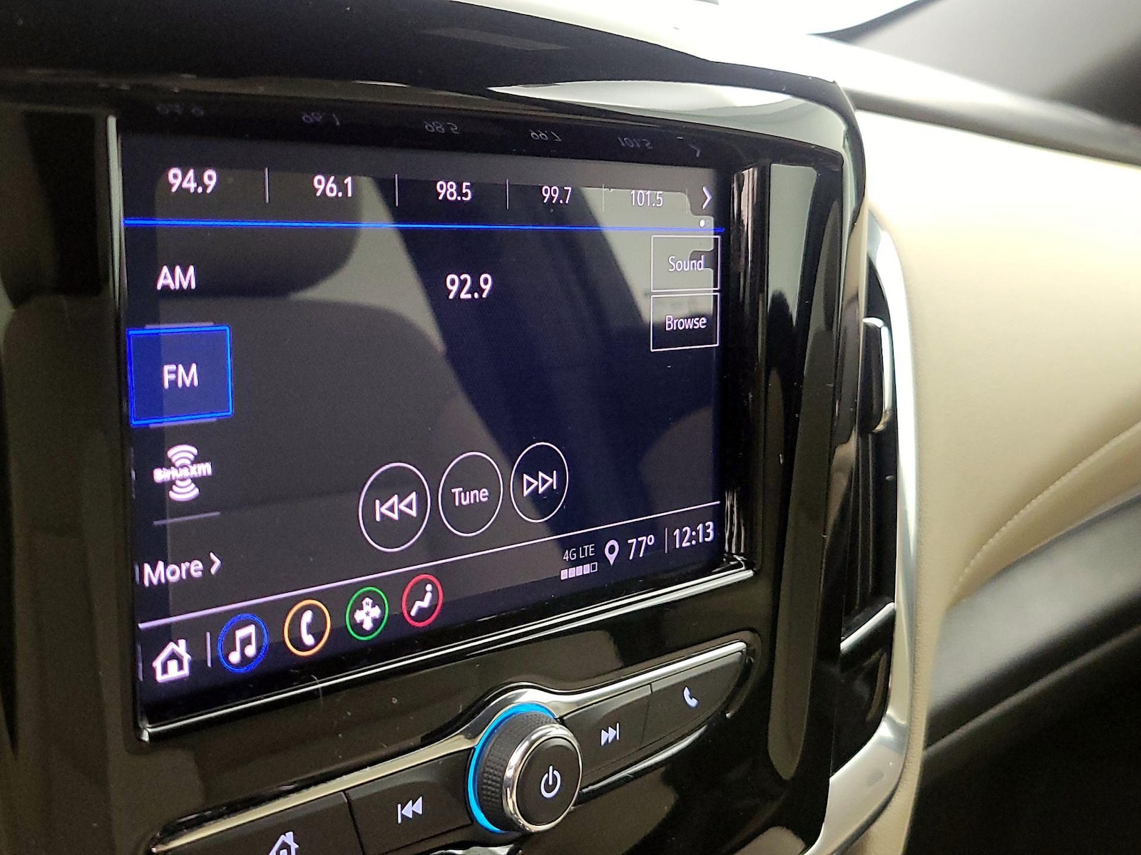 2023 Chevrolet Traverse LS - Photo 16