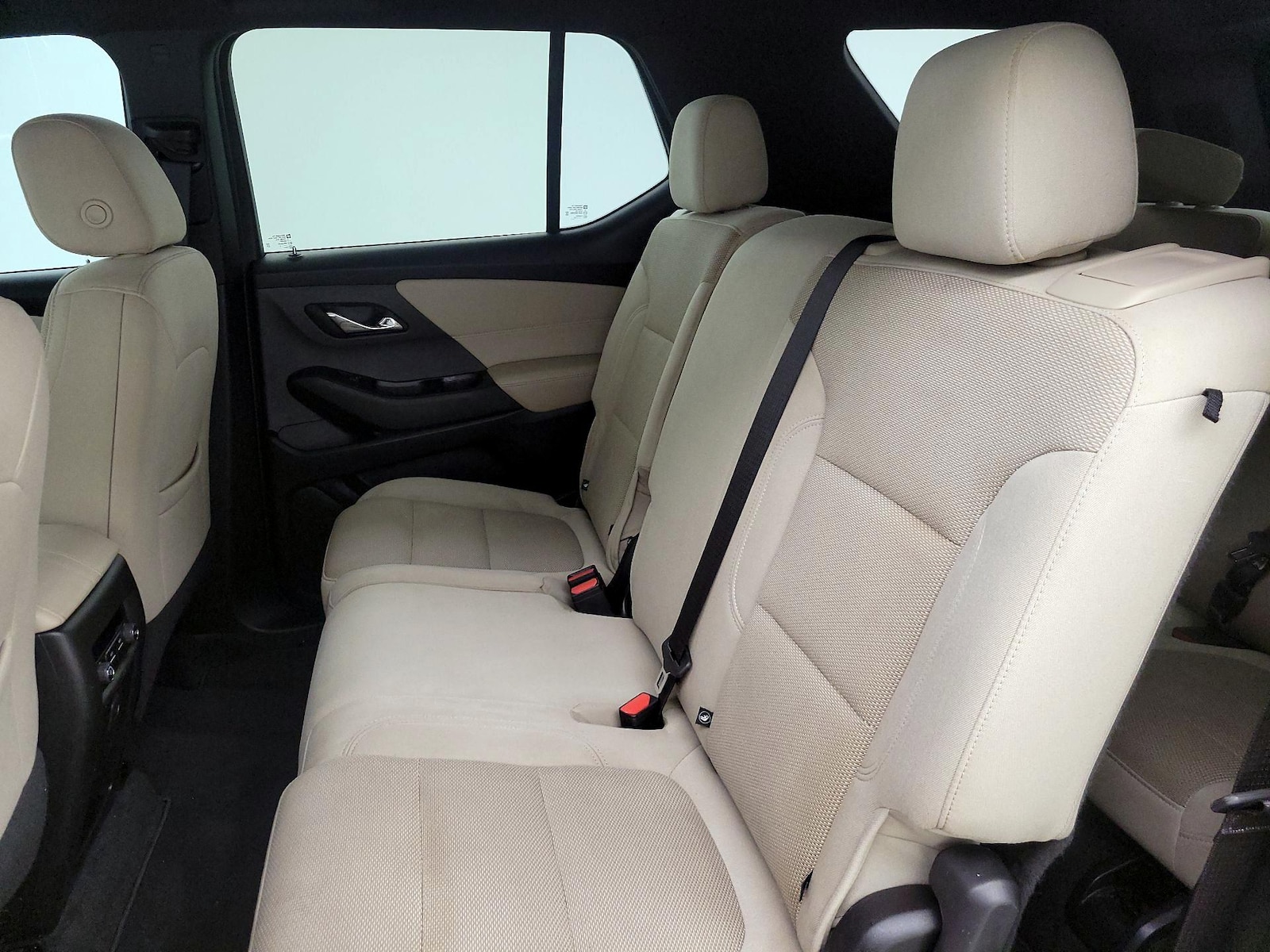 2023 Chevrolet Traverse LS - Photo 20
