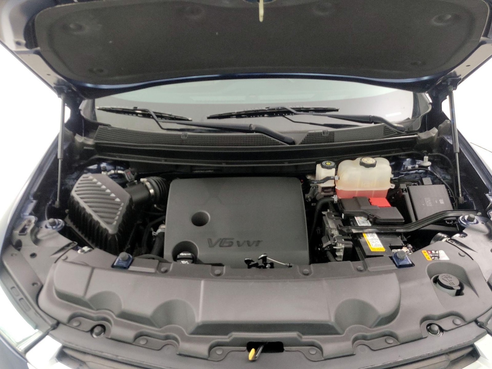 2023 Chevrolet Traverse LS - Photo 24