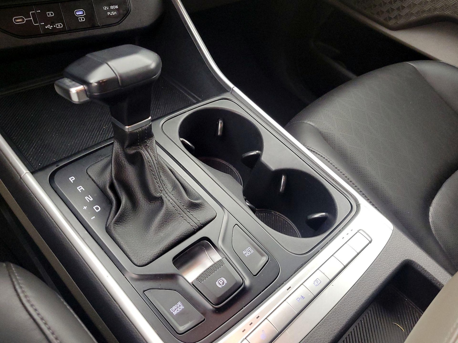 2025 Kia Carnival LXS - Photo 19