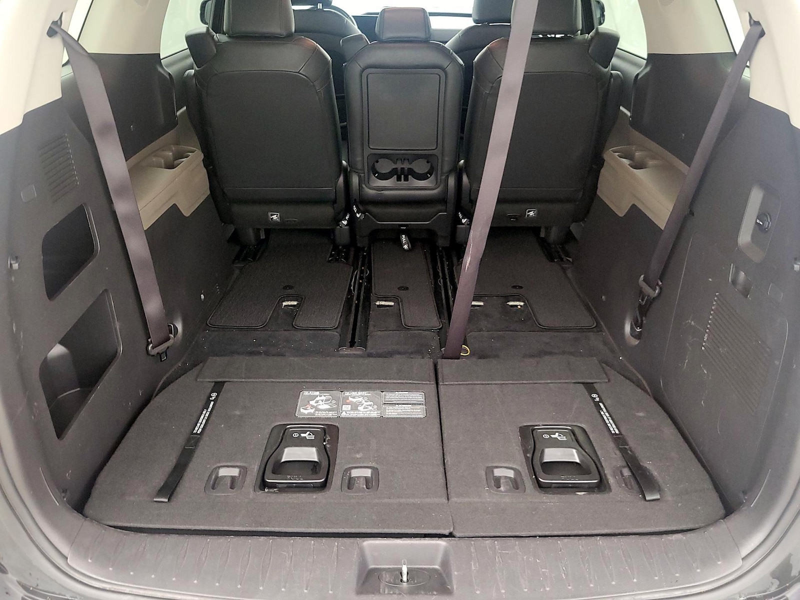 2025 Kia Carnival LXS - Photo 24