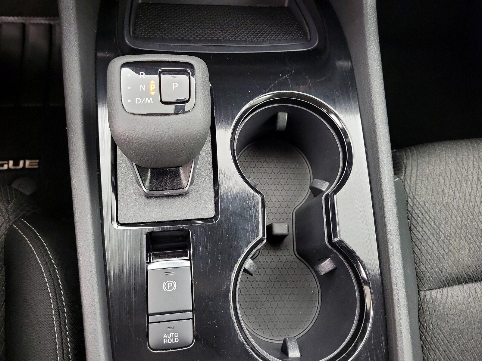 2025 Nissan Rogue SV - Photo 19