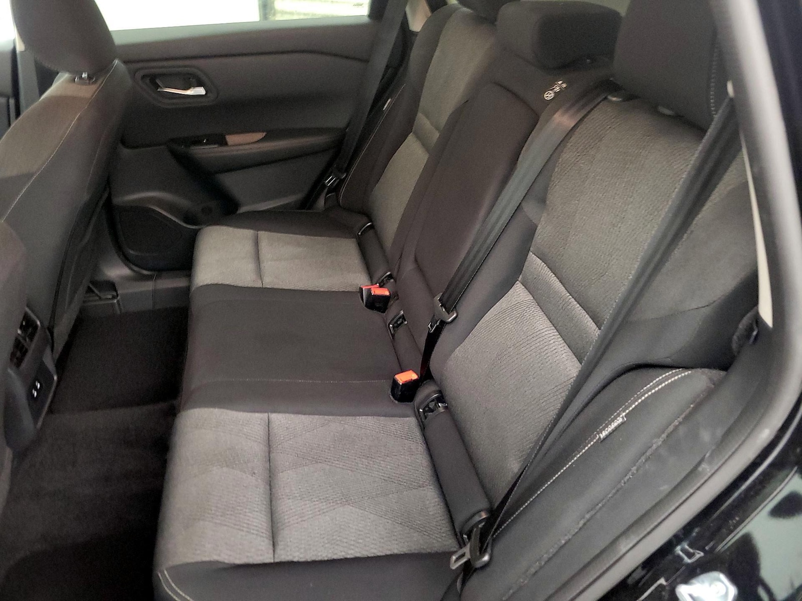 2025 Nissan Rogue SV - Photo 20