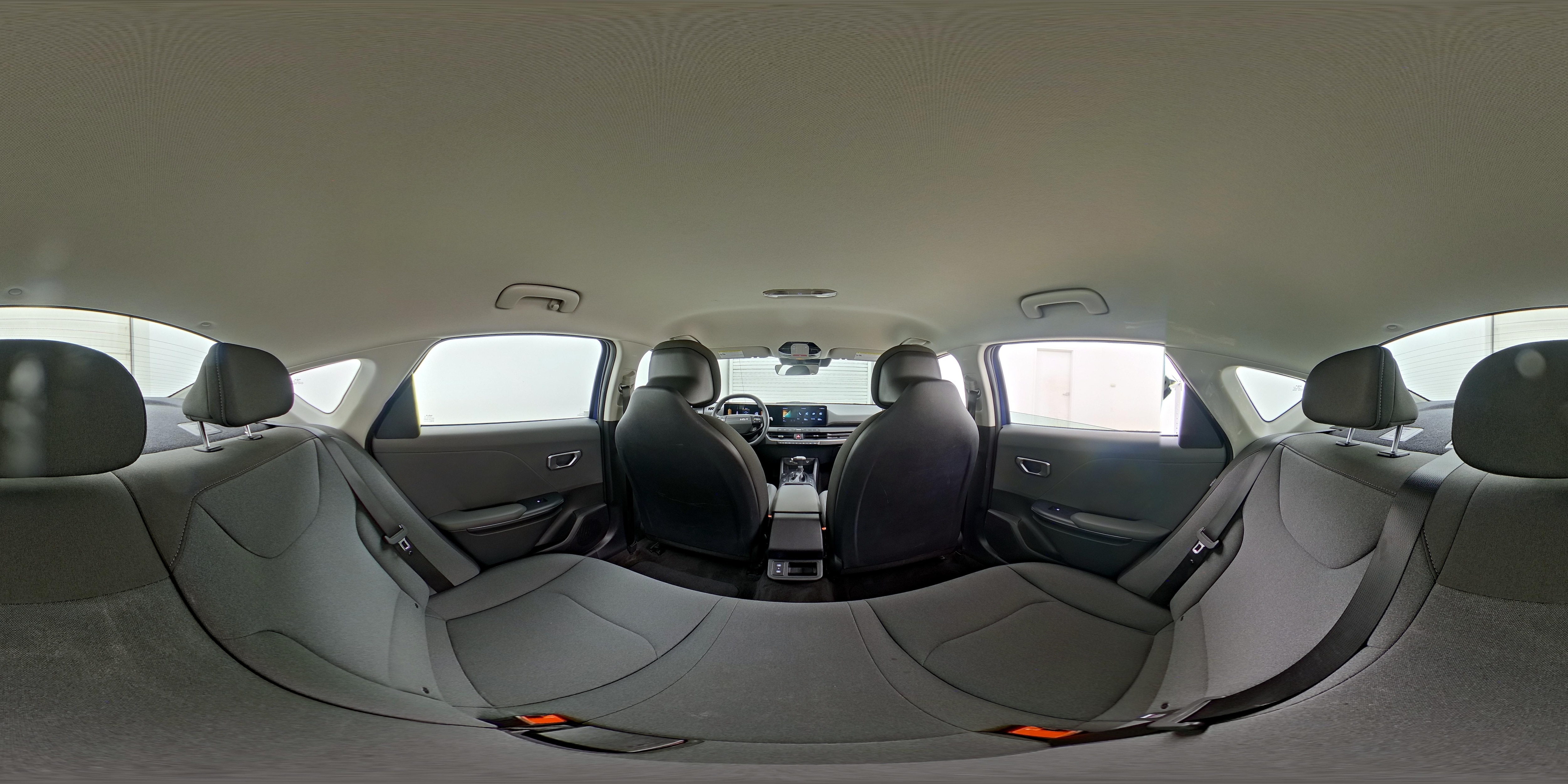 2025 Kia K4 LXS - Photo 25