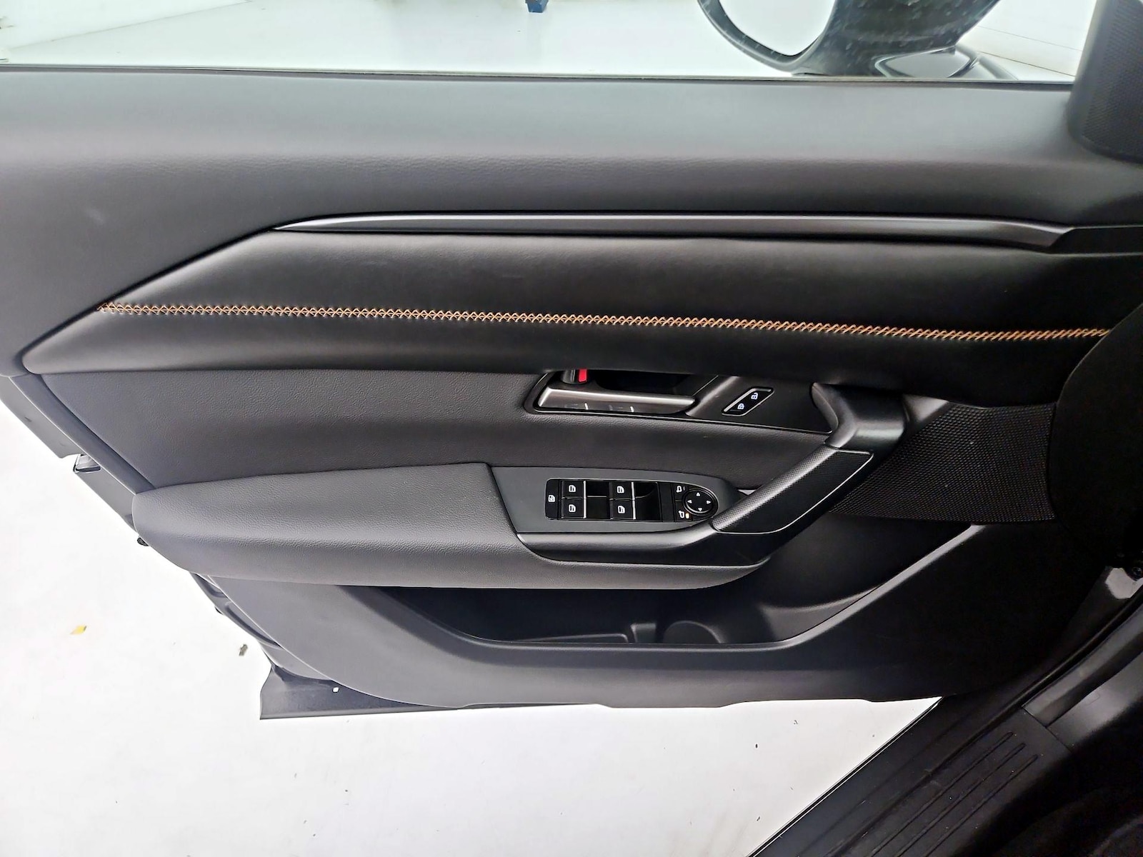 2026 Mazda CX-50 Premium - Photo 13
