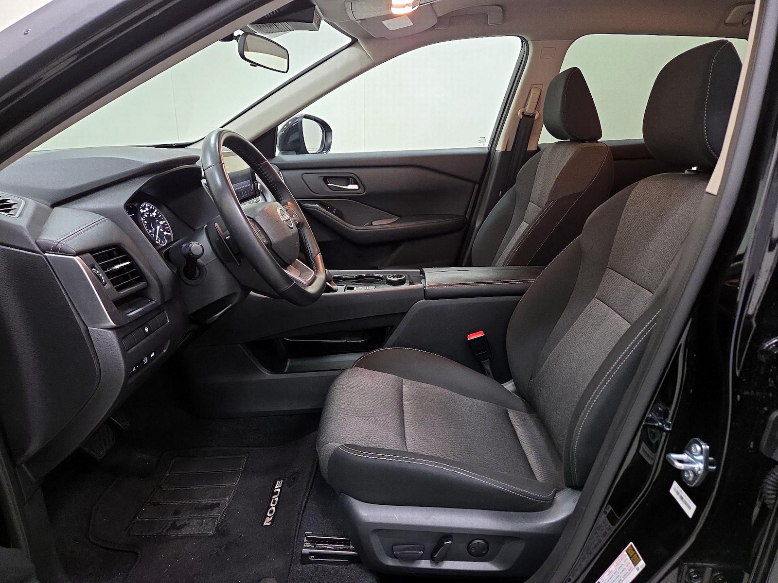 Power Seat(s) & Side Airbags