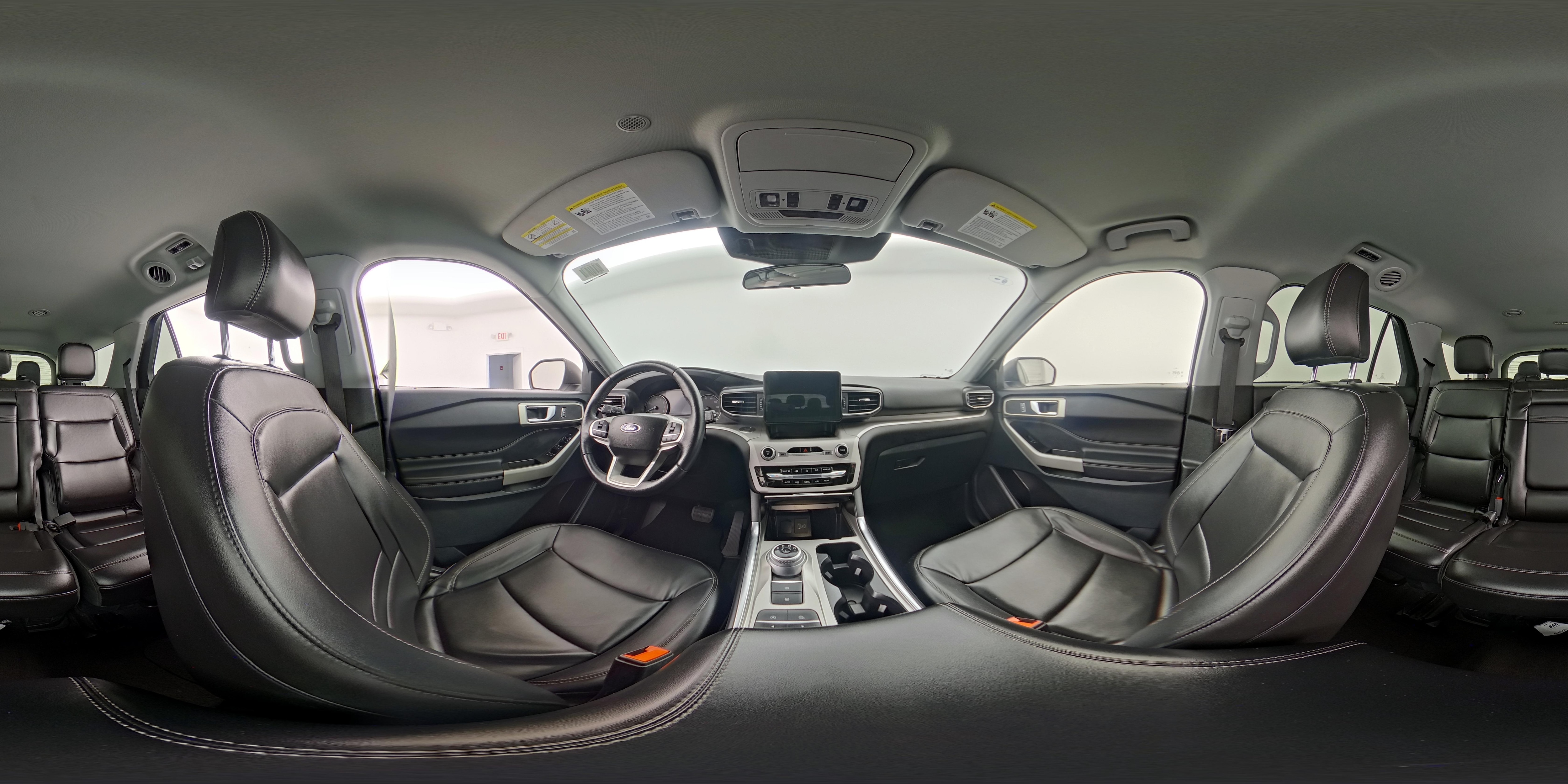 2023 Ford Explorer XLT - Photo 25