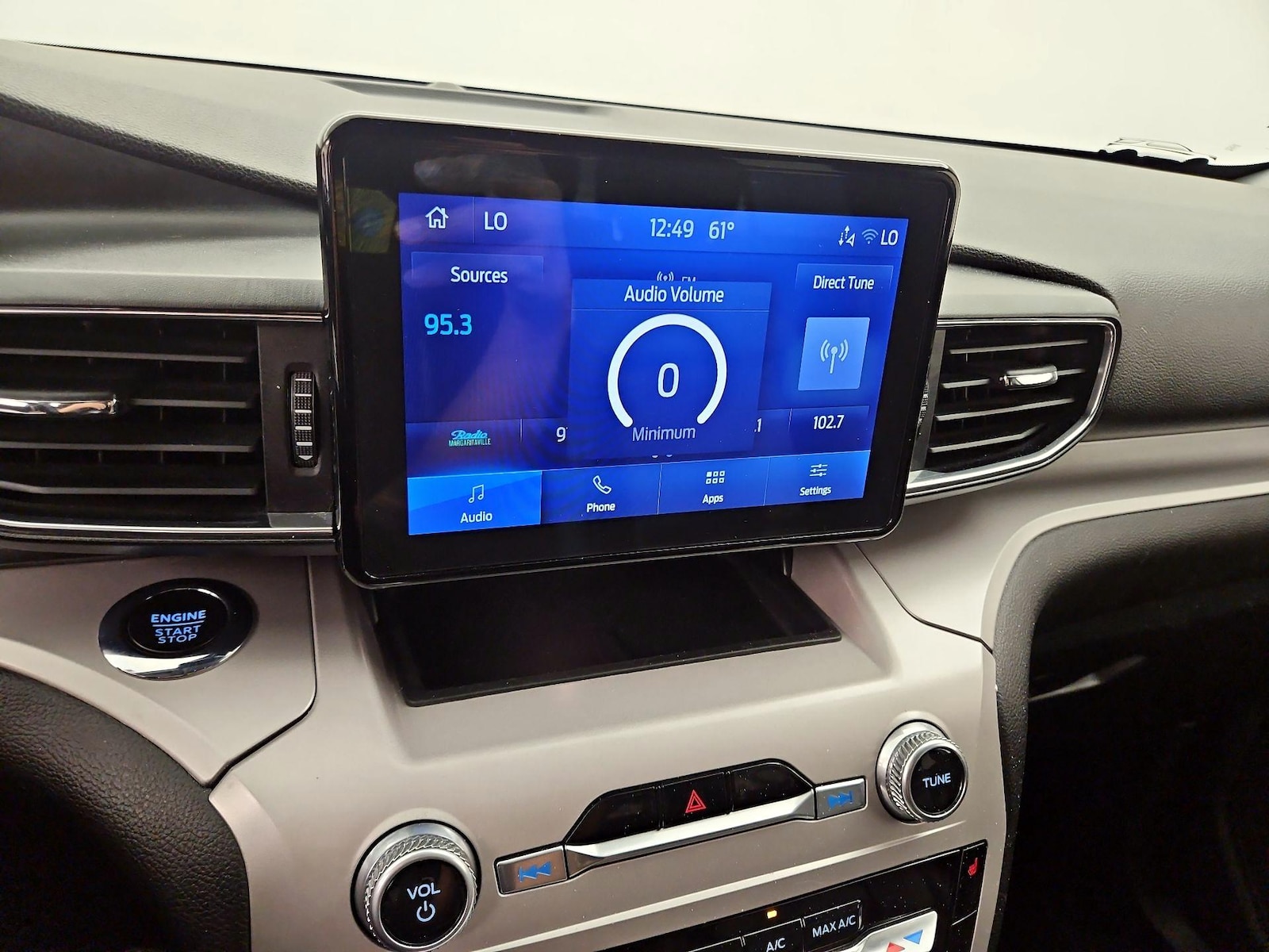2023 Ford Explorer XLT - Photo 16