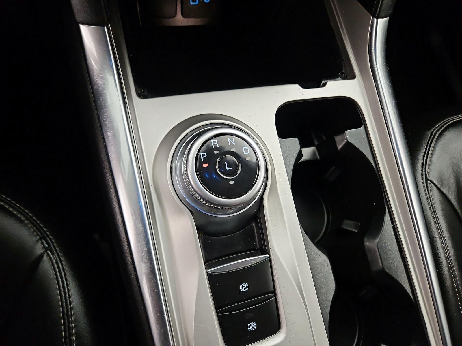 2023 Ford Explorer XLT - Photo 18