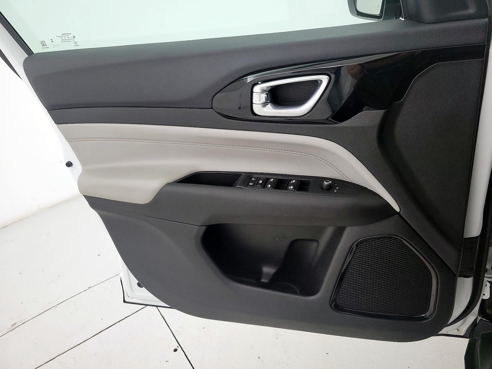 2025 Jeep Compass Limited - Photo 13