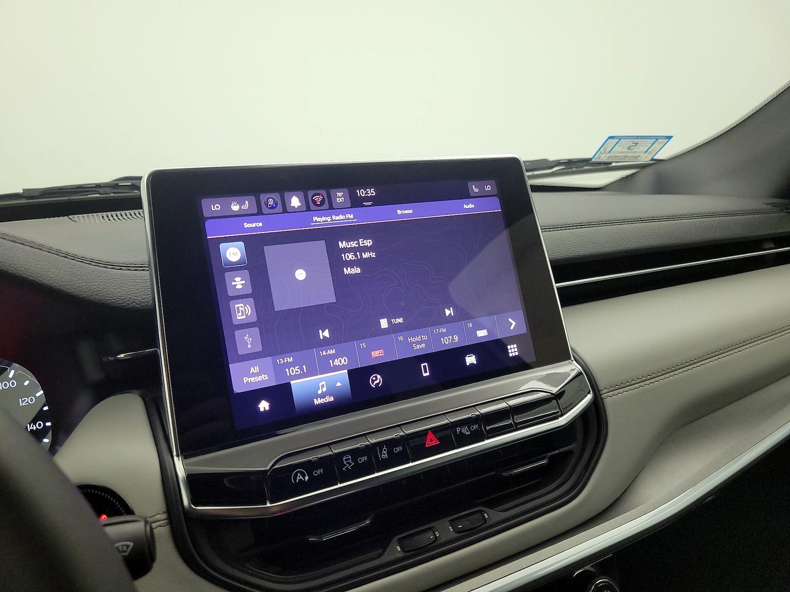 2025 Jeep Compass Limited - Photo 16
