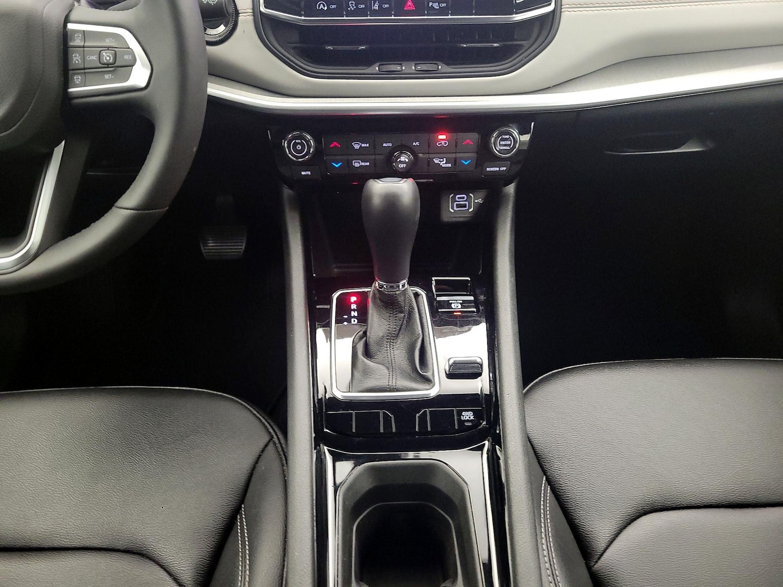 2025 Jeep Compass Limited - Photo 18