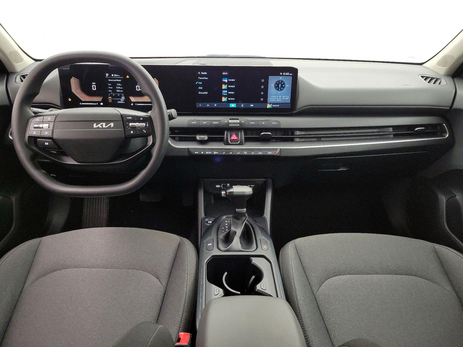 2025 Kia K4 LXS - Photo 10