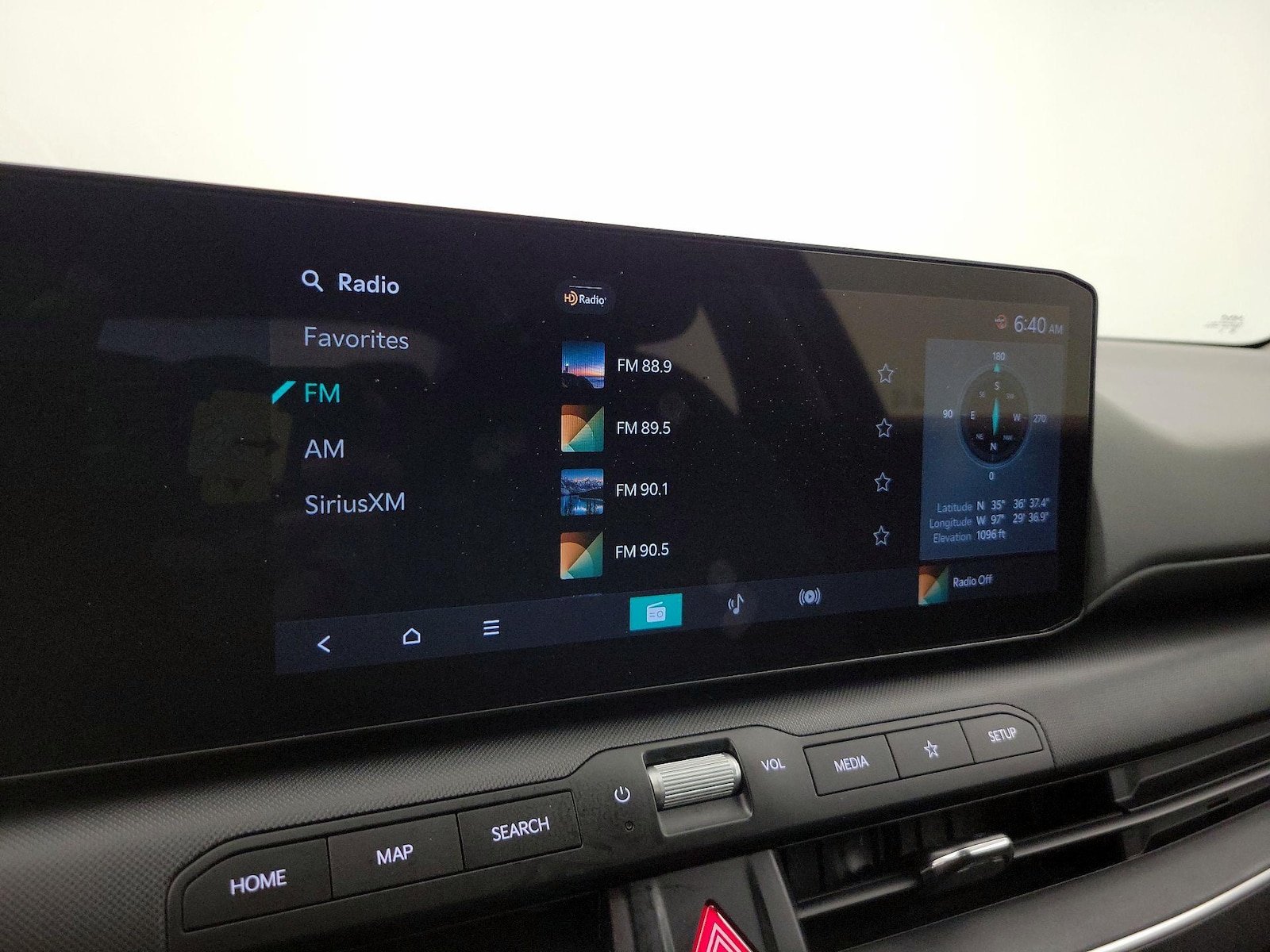 2025 Kia K4 LXS - Photo 16