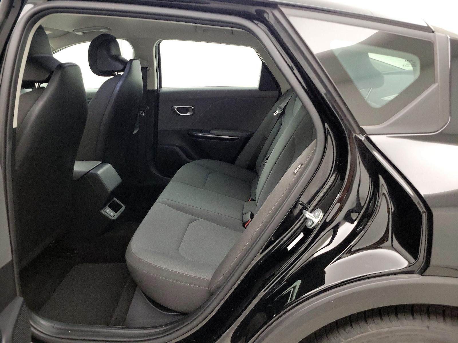 2025 Kia K4 LXS - Photo 20