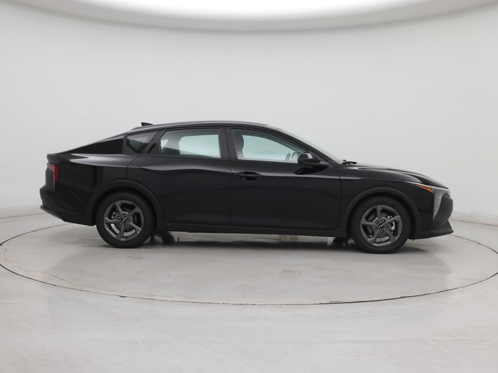 2025 Kia K4 LXS - Photo 8