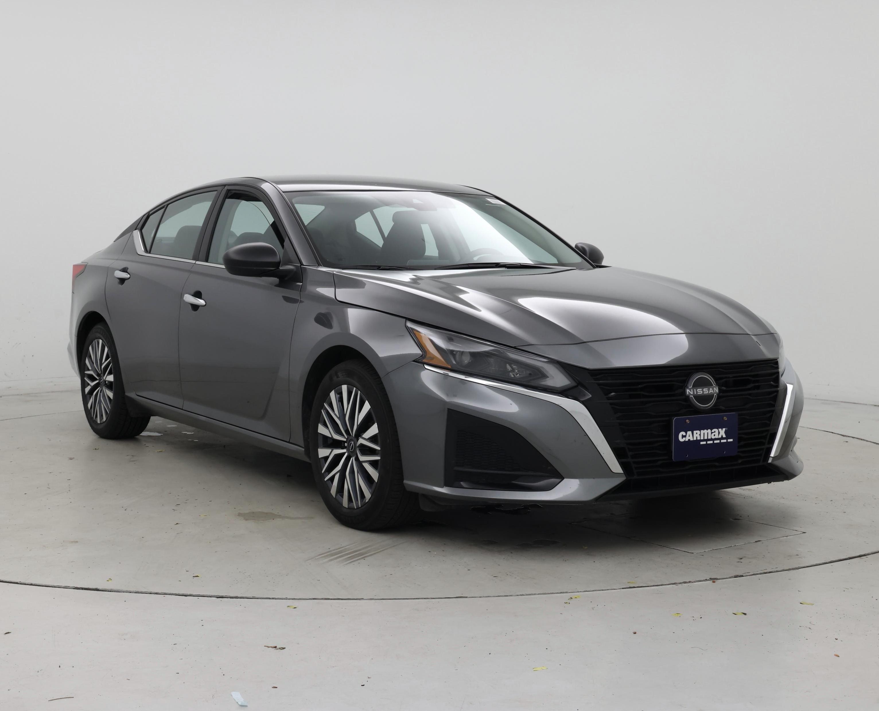 Gray 2025 Nissan Altima Sedan Front-Wheel Drive Automatic