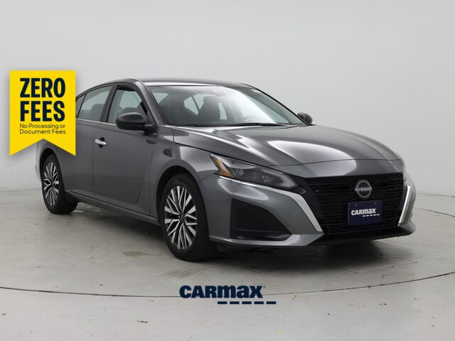 Gray 2025 Nissan Altima Sedan Front-Wheel Drive Automatic