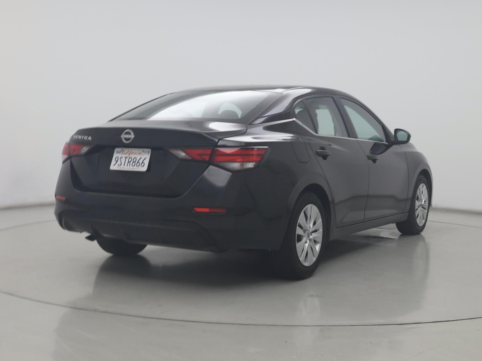 2025 Nissan Sentra S - Photo 9