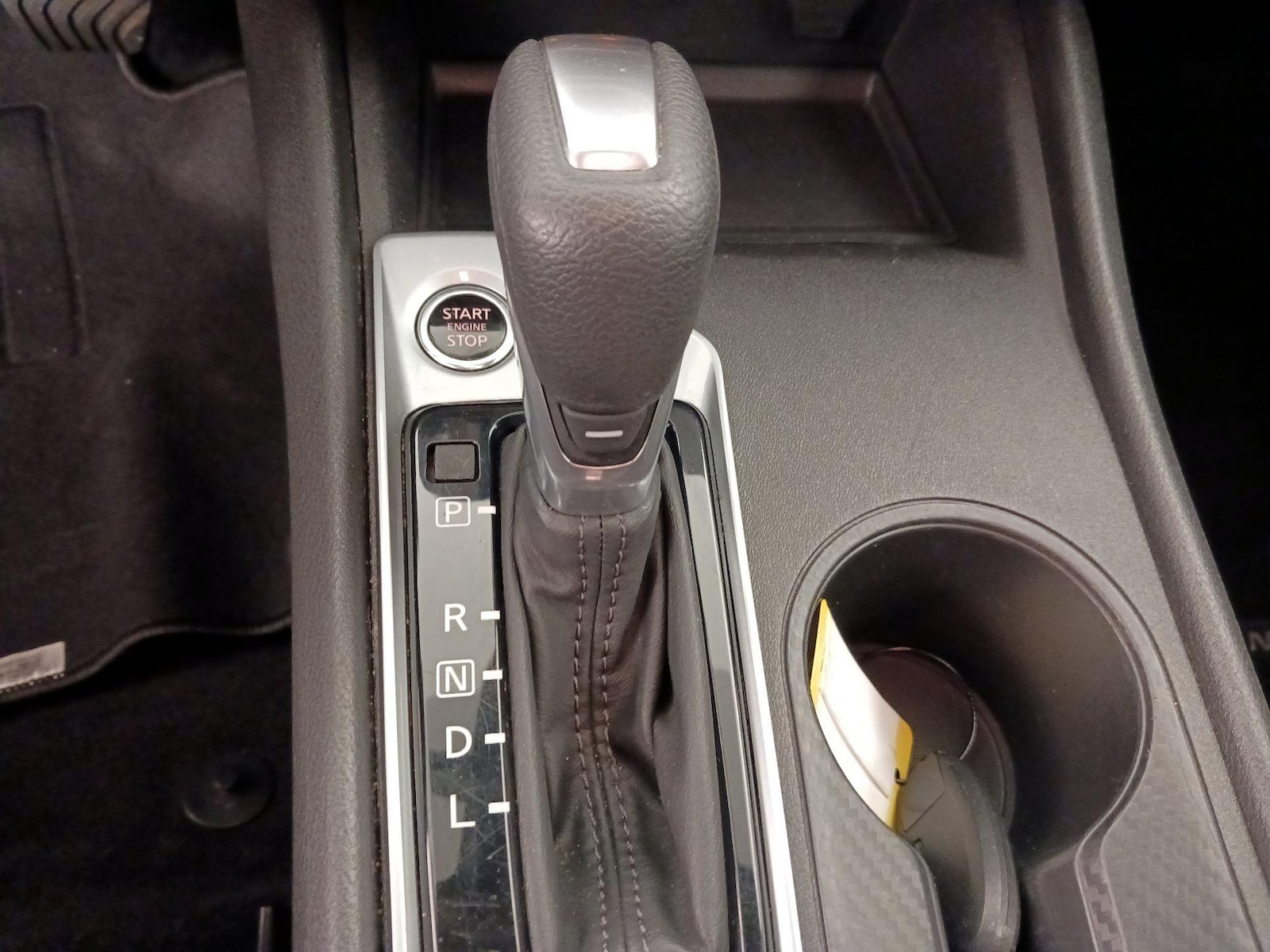2025 Nissan Altima SV - Photo 18