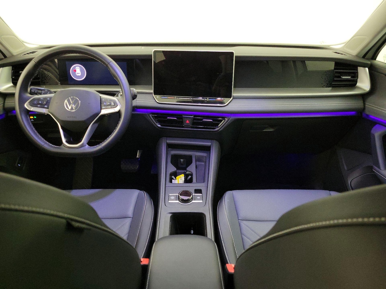 2026 Volkswagen Tiguan SE - Photo 10