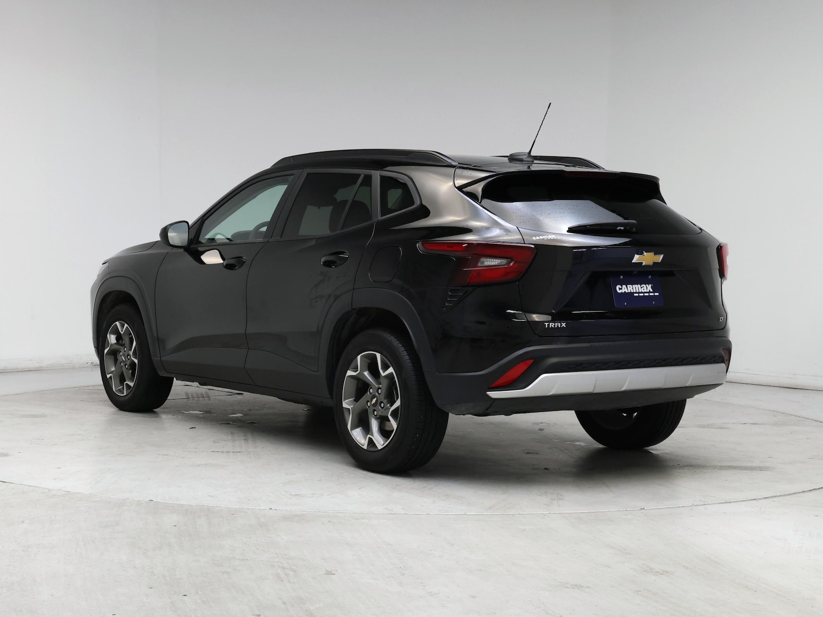 2025 Chevrolet Trax LT - Photo 3