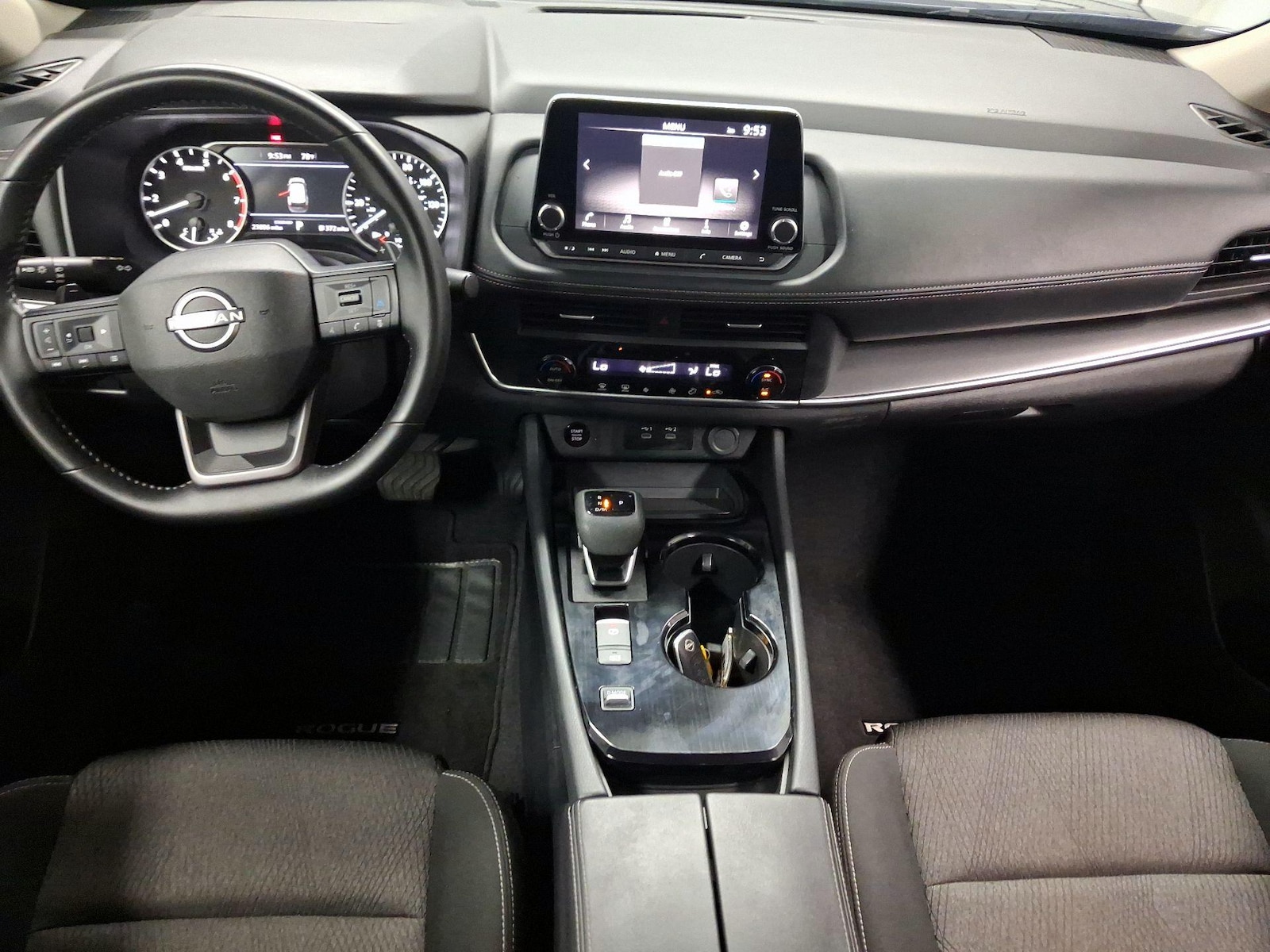 2025 Nissan Rogue SV - Photo 10
