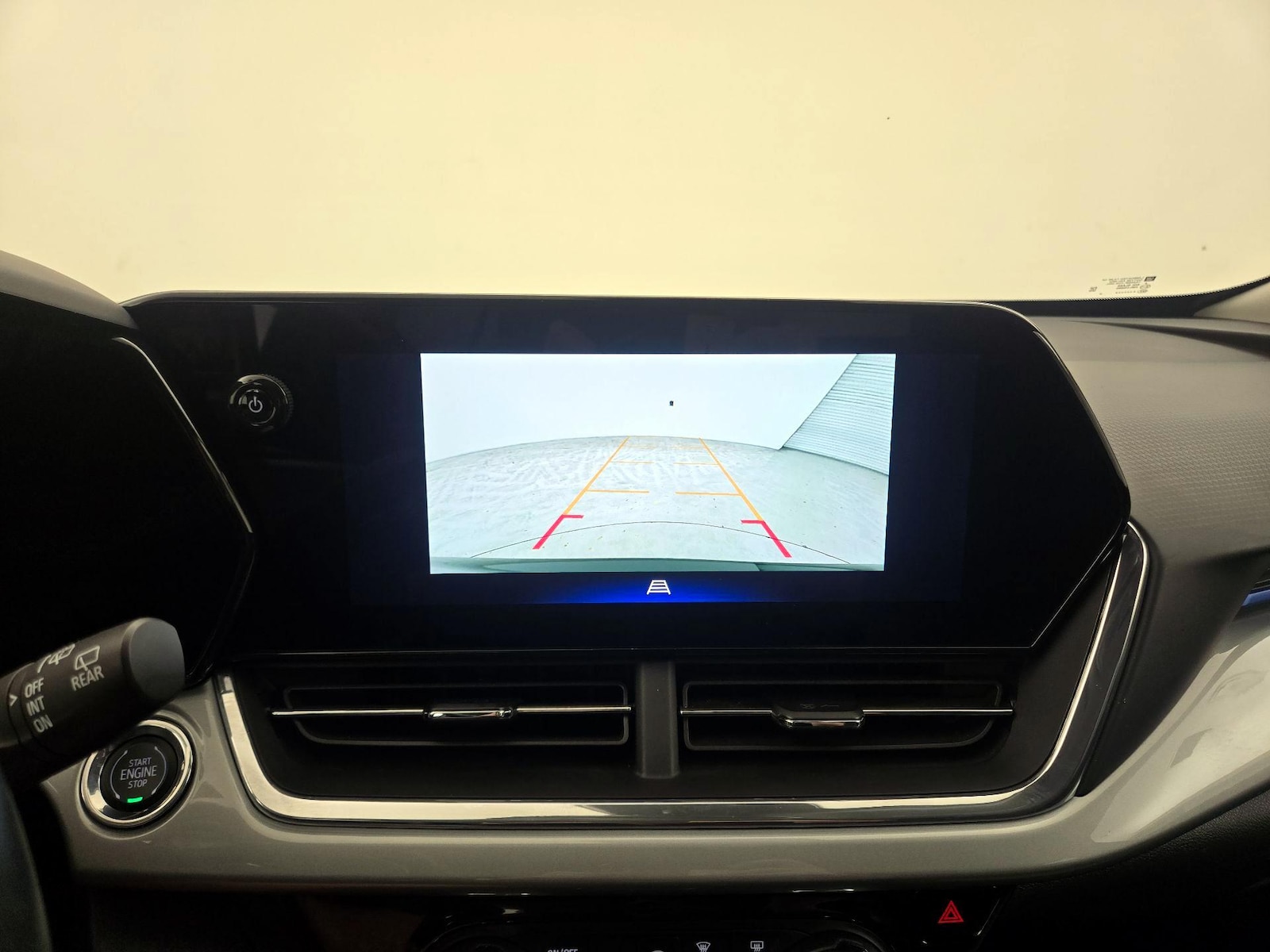 2025 Chevrolet Trax LT - Photo 15