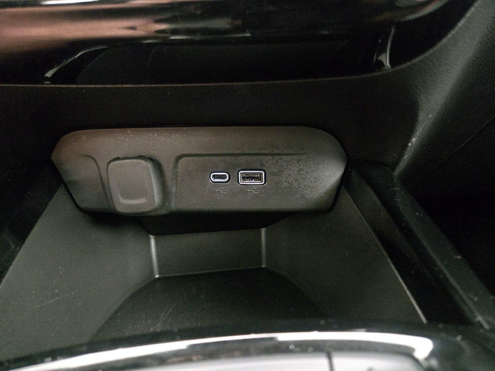 2025 Chevrolet Trax LT - Photo 19