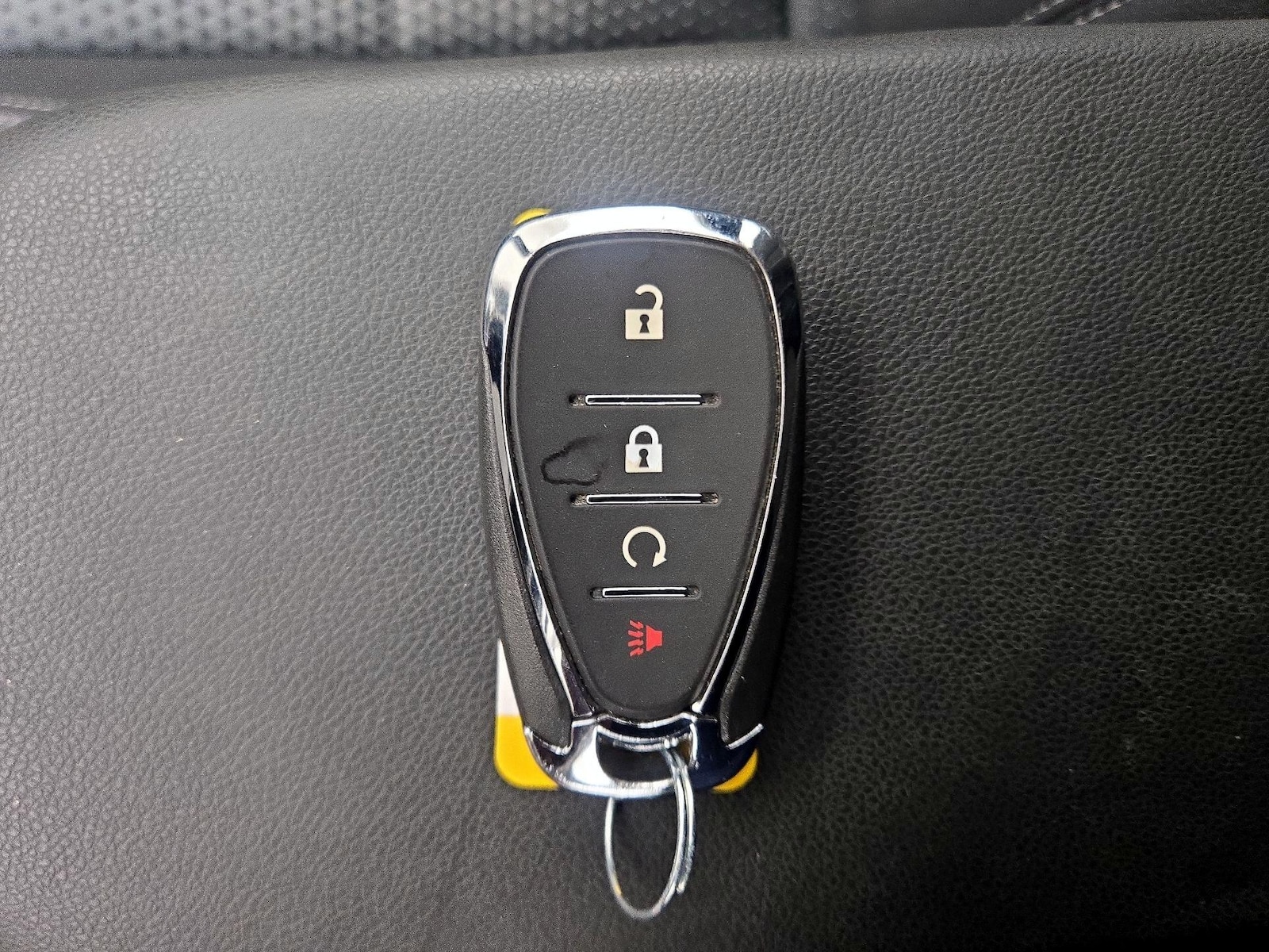2025 Chevrolet Trax LT - Photo 23