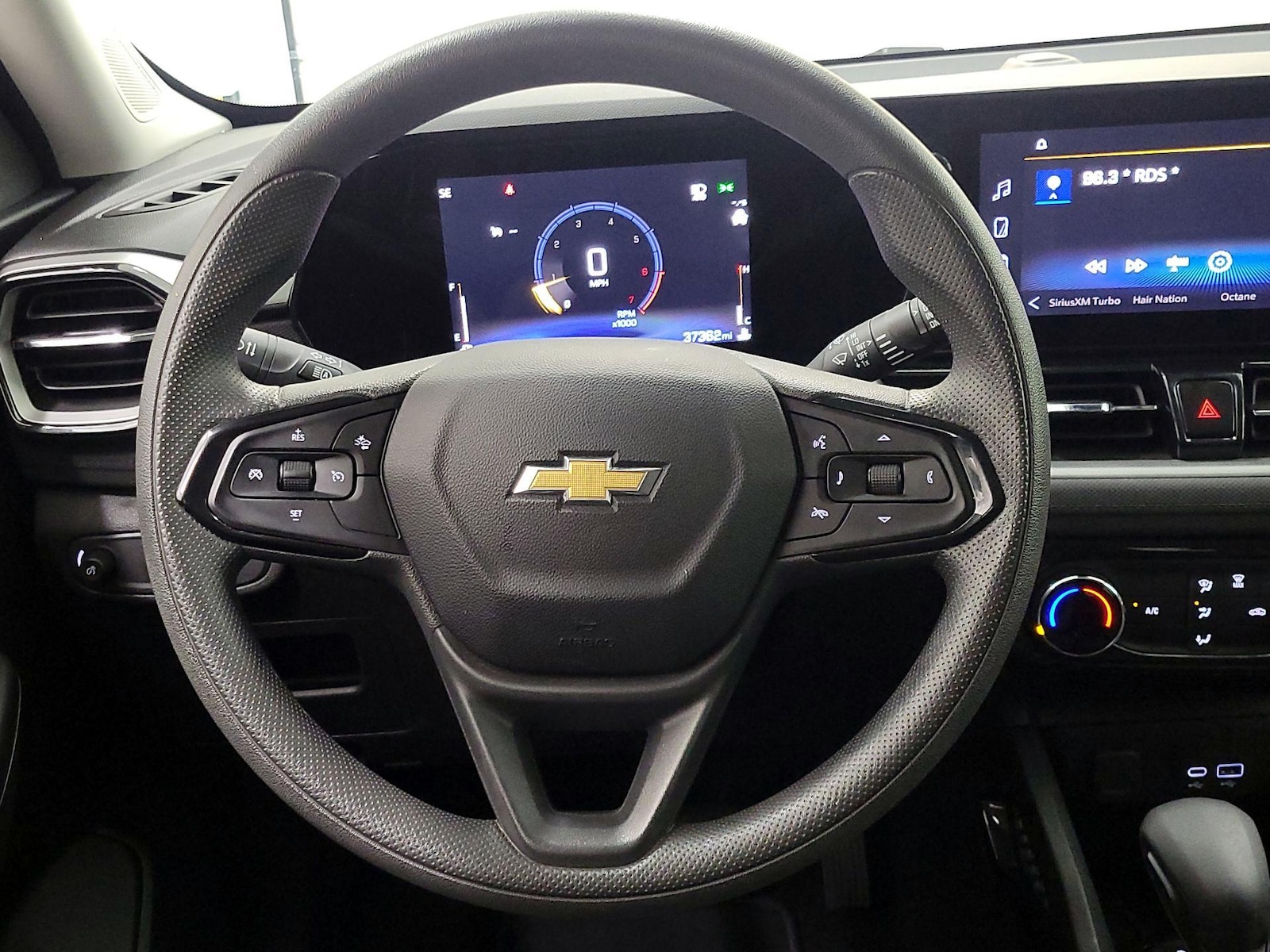 2025 Chevrolet Trailblazer LT - Photo 11
